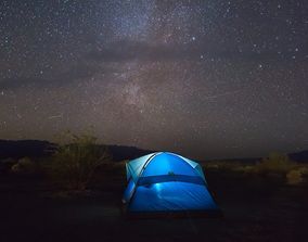 Тихая ночь в горах под звёздами